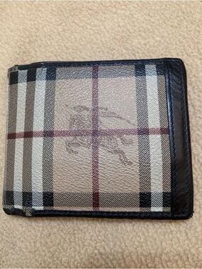 Authentic Burberry Mens Bifold Wallet Tons Of Space And Split Cash Section